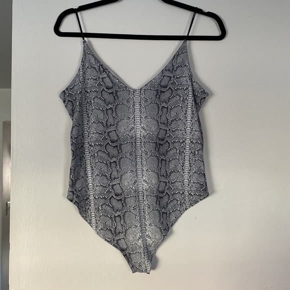 Gaze Grey Snake Print Body Suit Size M - Picture 5 of 5